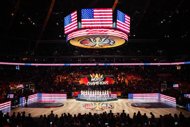 FIBA Women™s Basketball World Cup 2026: USA vs. Frankreich, 13.09.2026 Siegerehrung USA, erster Platz, Weltmeister, World Champions, Siegerfoto; Basketball, FIBA Women™s Basketball World Cup 2026, Final Phase, Finale, USA vs. Frankreich am 13.09.2026 in der Uber Arena, Berlin Copyright: xBEAUTIFULxSPORTS Tonhäuserx