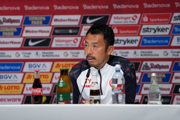 Takashi Yamashita (1. FSV Mainz 05 Frauen, Cheftrainer) , Deutschland, Fussball, GooglePixel Frauen-Bundesliga, 4.Spieltag, 2026 2027, SC Freiburg vs. 1. FSV Mainz 05, 13.09.2026, Dreisamstadion, Freiburg Freiburg Dreisamstadion Baden-Wuerttemberg Deutschland Copyright: xArnexAmbergx
