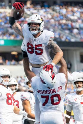 September 13, 2026, Inglewood, California, USA: Arizona Cardinals tight end Trey McBride (85) celebrates after scoring a touchdown against Los Angeles Chargers during an NFL, American Football Herren, USA football game, in Inglewood, Calif. on Sunday 13, 2026. NHL, Eishockey Herren, USA 2026: Arizona Cardinals 26:14 LA Chargers - ZUMAc68_ 20260913_zaf_c68_044 Copyright: xRingoxChiux