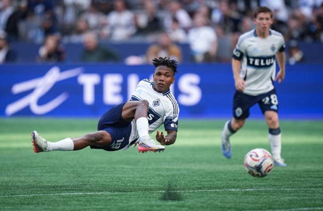 September 13, 2026, Vancouver, Bc, CANADA: Vancouver Whitecaps Edier Ocampo falls as he takes a shot on goal during the second half of an MLS, Fussball Herren, USA soccer match against Austin FC, in Vancouver, on Sunday, Sept. 13, 2026. Canada News - September 13, 2026 - ZUMAc35_ 20260913_zaf_c35_174 Copyright: xDarrylxDyckx