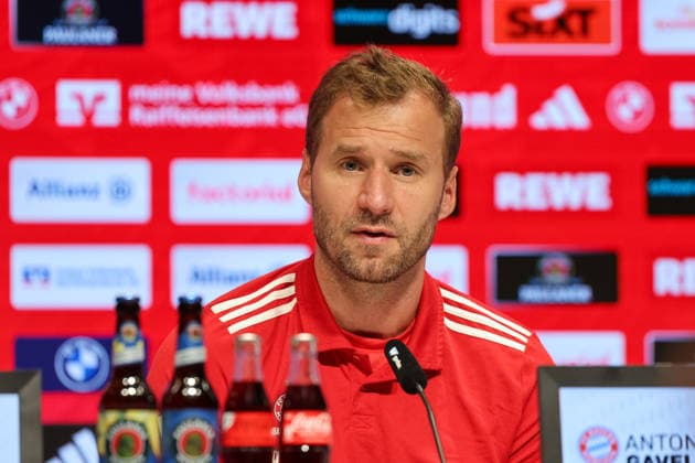 Anton Gavel (FC Bayern Basketball, Chef-Trainer) bei der Pressekonferenz, GER, FC Bayern Basketball, Saisoneroeffnungs-Pressekonferenz, Saison 2026 2027, 15.09.2026, GER, FC Bayern Basketball, Saisoneroeffnungs-Pressekonferenz, Saison 2026 2027, 15.09.2026 Muenchen Copyright: xEibner-Pressefoto JennixMaulx EP_JML