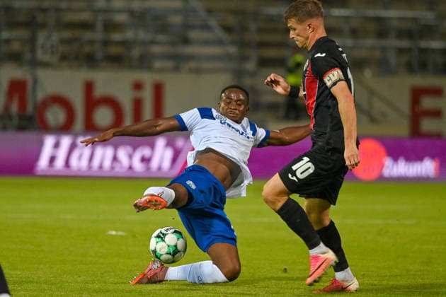 Nikell Touglo (SV Meppen, 20) gegen David Otto (FC Viktoria Koeln, 10) SV Meppen vs. FC Viktoria Koeln, Fussball, 3. Liga, 6. Spieltag, Saison 2026 2027, 15.09.2026, SV Meppen vs. FC Viktoria Koeln, Fussball, 3. Liga, 6. Spieltag, Saison 2026 2027, 15.09.2026 Meppen Copyright: xEibner-Pressefoto RobertxGertzenx EP_RGN