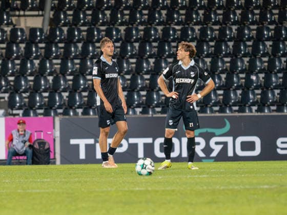 Enttaeuschung und Frust bei Nick Seidel (SC Verl, 05) und 21 nach Gegentor zum 1:1 durch Fabian Eisele (SG Sonnenhof Grossaspach, 23) GER, Fussball, SG Sonnenhof Grossaspach vs. SC Verl, 3. Liga, 6. Spieltag, Aspach, Saison 2026 2027, 15.09.2026 GER, Fussball, SG Sonnenhof Grossaspach vs. SC Verl, 3. Liga, 6. Spieltag, Saison 2026 2027, 15.09.2026 Aspach Copyright: xCarstenxSchweringx EP_CSG