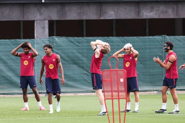 September 18, 2026, Sant Joan Despi, Barcelona, Spain: Karim Adeyemi, Lamine Yamal, Anthony Gordon, Pedri and Eric Garcia during the training day of FC Barcelona, Barca ahead the Spanish League, Laliga EA Sports, football match against Sevilla FC at Ciudad Esportiva Joan Gamper on September 18, 2026 in Sant Joan Despi, Barcelona, Spain. Sant Joan Despi Spain - ZUMAa181 20260918_zaa_a181_009 Copyright: xJavierxBorregox