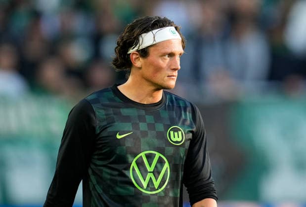 Fabian Reese (VfL Wolfsburg, 11) vor dem Spiel. GER, VfL Wolfsburg vs SV Darmstadt 98, 2. Bundesliga, 6. Spieltag, Saison 2026-27, Volkswagen Arena, Wolfsburg, 18.09.2026 DFL REGULATIONS PROHIBIT ANY USE OF PHOTOGRAPHS AS IMAGE SEQUENCES AND OR QUASI-VIDEO VfL Wolfsburg vs SV Darmstadt 98, 2. Bundesliga, 6. Spieltag, Saison 2026-27, 18.09.2026 Wolfsburg Copyright: xEibner-Pressefoto ScottxColemanx EP_SCN