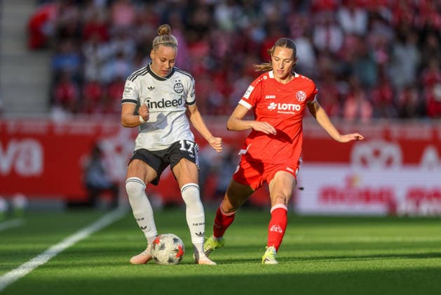 GER, Mainz, FSV Mainz 05 vs Eintracht Frankfurt, Google Pixel Frauen Bundesliga, Fussball, DFB, Spielzeit 2026 2027, MEWA Arena, 5. Spieltag im Bild v.l.: Pia Sophie-Wolter (Eintracht Frankfurt Frauen 17), Mattson Strickler (Mainz 05 Frauen 13) DFB DFL REGULATIONS PROHIBIT ANY USE OF PHOTOGRAPHS AS IMAGE SEQUENCES AND OR QUASI-VIDEO, 18.09.2026 Copyright: HMBxMedia HendrikxHamelau