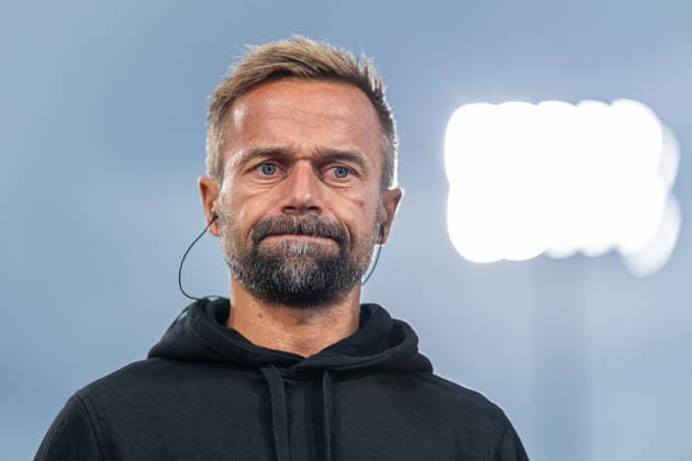 Michael Schiele (FC Wuerzburger Kickers, Cheftrainer) GER, SC Verl vs. FC Wuerzburger Kickers, Fussball, 3. Liga, 7. Spieltag, Spielzeit 2026 2027, 18.09.2026 DFL Regulations prohibit any use of photographers as image sequences and or quasi-video. GER, SC Verl vs. FC Wuerzburger Kickers, Fussball, 3. Liga, 7. Spieltag, Spielzeit 2026 2027, 18.09.2026 Verl Copyright: xEibner-Pressefoto JanxRollingerx EP_JSK