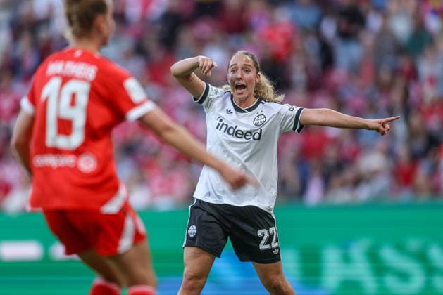 GER, Mainz, FSV Mainz 05 vs Eintracht Frankfurt, Google Pixel Frauen Bundesliga, Fussball, DFB, Spielzeit 2026 2027, MEWA Arena, 5. Spieltag im Bild: Danique Tolhoek (Eintracht Frankfurt Frauen 22) reklamiert, dass der Ball im Tor war, Emotion DFB DFL REGULATIONS PROHIBIT ANY USE OF PHOTOGRAPHS AS IMAGE SEQUENCES AND OR QUASI-VIDEO, 18.09.2026 Copyright: HMBxMedia HendrikxHamelau