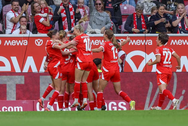 GER, Mainz, FSV Mainz 05 vs Eintracht Frankfurt, Google Pixel Frauen Bundesliga, Fussball, DFB, Spielzeit 2026 2027, MEWA Arena, 5. Spieltag im Bild : Sabina Jackson (Mainz 05 Frauen 20), Tor, Jubel und Freude, Emotionen DFB DFL REGULATIONS PROHIBIT ANY USE OF PHOTOGRAPHS AS IMAGE SEQUENCES AND OR QUASI-VIDEO, 18.09.2026 Copyright: HMBxMedia HendrikxHamelau