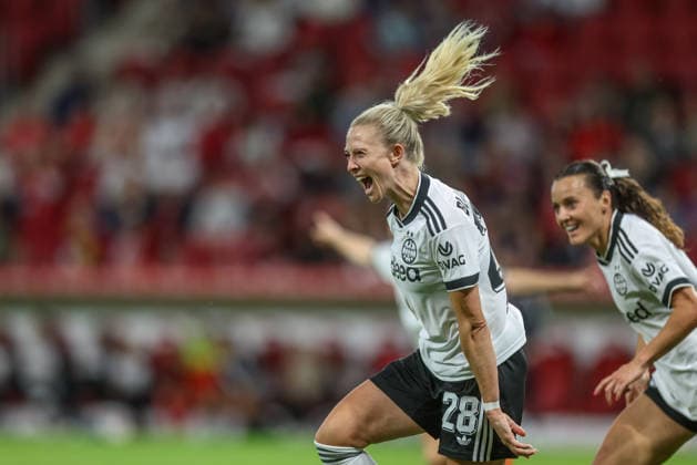 GER, Mainz, FSV Mainz 05 vs Eintracht Frankfurt, Google Pixel Frauen Bundesliga, Fussball, DFB, Spielzeit 2026 2027, MEWA Arena, 5. Spieltag im Bild: Rebecka Blomqvist (Eintracht Frankfurt Frauen 28), Tor, Jubel und Freude, Emotionen, 3:2 DFB DFL REGULATIONS PROHIBIT ANY USE OF PHOTOGRAPHS AS IMAGE SEQUENCES AND OR QUASI-VIDEO, 18.09.2026 Copyright: HMBxMedia HendrikxHamelau