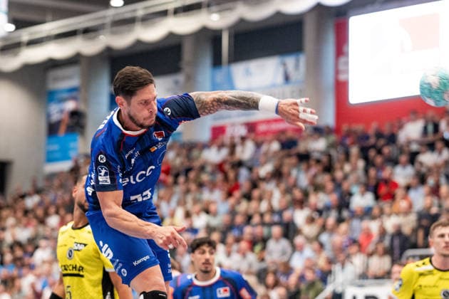 Csaba Leimeter (HBW Balingen Weilstetten, 55), erneut beim Wurf, HBW Balingen Weilstetten vs. TVB Stuttgart, GER, Opel 1. Handball Bundesliga, Meisterschaft, Spieltag 5, Saison 2026 2027, 18.09.2026, Eibner-Pressefoto Andreas Ulmer HBW Balingen Weilstetten vs. TVB Stuttgart, GER, Opel 1. Handball Bundesliga, Meisterschaft, Spieltag 5, Saison 2026 2027, 18.09.2026, Balingen Copyright: xEibner-Pressefoto AndreasxUlmerx EP_AUR