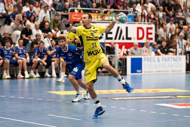 Kai Haefner, (TVB Stuttgart, 34) erfolgreich beiim 7 Meter, HBW Balingen Weilstetten vs. TVB Stuttgart, GER, Opel 1. Handball Bundesliga, Meisterschaft, Spieltag 5, Saison 2026 2027, 18.09.2026, Eibner-Pressefoto Andreas Ulmer HBW Balingen Weilstetten vs. TVB Stuttgart, GER, Opel 1. Handball Bundesliga, Meisterschaft, Spieltag 5, Saison 2026 2027, 18.09.2026, Balingen Copyright: xEibner-Pressefoto AndreasxUlmerx EP_AUR