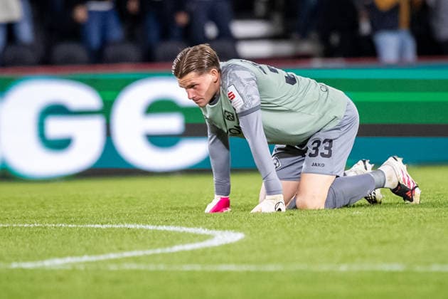 Mark Rajkovacic (FC Wuerzburger Kickers, 33) reagiert enttaeuscht nach der 2:1 Niederlage GER, SC Verl vs. FC Wuerzburger Kickers, Fussball, 3. Liga, 7. Spieltag, Spielzeit 2026 2027, 18.09.2026 DFL Regulations prohibit any use of photographers as image sequences and or quasi-video. GER, SC Verl vs. FC Wuerzburger Kickers, Fussball, 3. Liga, 7. Spieltag, Spielzeit 2026 2027, 18.09.2026 Verl Copyright: xEibner-Pressefoto JanxRollingerx EP_JSK
