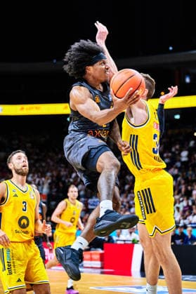 Jordan Ford (ALBA BERLIN, 03)STEFAN SMITH (Chemnitz 99, 02), Justin Bean (ALBA BERLIN, 34), GER, ALBA Berlin vs. Chemnitz 99, Basketball Herren, easy Credit BBL, Saison 2026 27, 1. Spieltag, 18.09.2026 GER, ALBA Berlin vs. Chemnitz 99, Basketball Herren, easy Credit BBL, Saison 2026 27, 1. Spieltag, 18.09.2026 Berlin