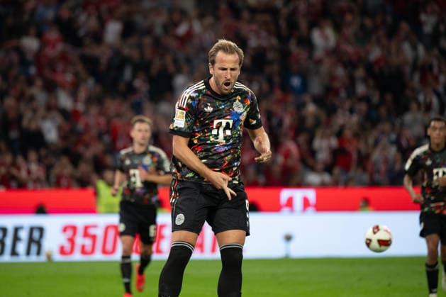 GER, Bayern, Muenchen, Fussball, FC Bayern Muenchen - 1. FC Union Berlin, in der Allianz Arena, Muenchen, Bundesliga, 4. Spieltag, 18.09.26, v.l. Harry Kane (FC Bayern Muenchen, 9), Torjubel, Freude, Emotionen, Jubel, Feiern, Goal Scored, Celebrate, goal celebration, joy, emotions, celebration, cheering, goal scored, celebrate DFL DFB regulations prohibit any use of photographs as image sequences and or quasi-video, Copyright: HMB-Media MichaelxNibel