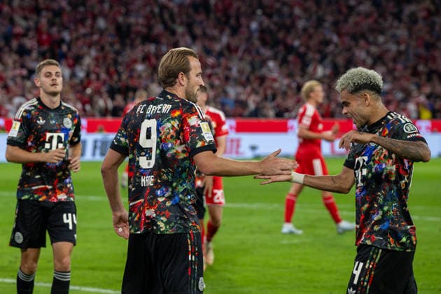Fußball, Herren, Saison 2026 2027, 1. Bundesliga (4. Spieltag), FC Bayern München - 1. FC Union Berlin, v. l. Josip Stanisic (Bayern München), Harry Kane (Bayern München), Luis Diaz (Bayern München), Jubel nach Tor zum 2:0, 18.09.2026, Copyright: xMatthiasxKochx