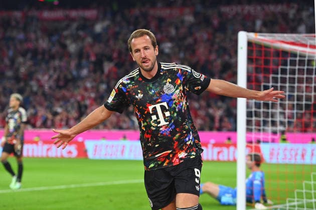 Torjubel Harry KANE (Bayern Muenchen) nach Tor , Jubel,Freude,Begeisterung, Aktion,Einzelbild,angeschnittenes Einzelmotiv,Halbfigur,halbe Figur. Fussball 1. Bundesliga Saison 2026 2027, 4.Spieltag, Spieltag04, FC Bayern Muenchen - 1.FC Union Berlin am 18.09.2026 , A L L I A N Z A R E N A.