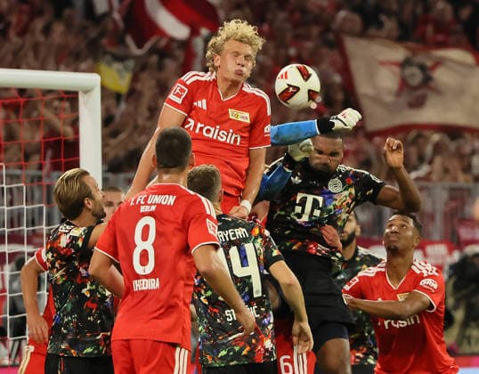 18.09.2026, 4. Spieltag, 1. Bundesliga, FC Bayern Muenchen vs Union Berlin Allianz Arena, Muenchen, Fussball, im Bild: Harry Kane (FC Bayern Muenchen), Rani Khedira (Union Berlin), Leopold Querfeld (Union Berlin), Josip Stanisic (FC Bayern Muenchen), Frederik Roennow (Union Berlin), Jonathan Tah (FC Bayern Muenchen), Felix Uduokhai (Union Berlin) DFL regulations prohibit any use of photographs as image sequences and or quasi-video