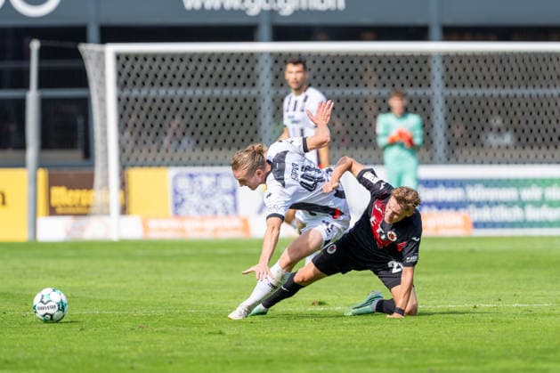 Vinko Sapina (FC Ingolstadt 04, 41) wird gefoult von Niklas Swider (Viktoria Köln, 20) FC Viktoria Köln vs. FC Ingolstadt 04, Fussball, 3.Liga, 7.Spieltag, Saison 2026 27, 19.09.2026, DFL REGULATIONS PROHIBIT ANY USE OF PHOTOGRAPHS AS IMAGE SEQUENCES AND OR QUASI-VIDEO, FC Viktoria Köln vs. FC Ingolstadt 04, Fussball, 3.Liga, 7.Spieltag, Saison 2026 27, 19.09.2026 Köln Copyright: xEibner-Pressefoto LukasxBaldygax EP_LBA