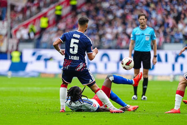 Tom Krauß (1. FC Köln, 05), Jordan Torunarigha (Hamburgr SV, 23) GER, Hamburger SV vs. 1. FC Köln, Fußball, 1. Bundesliga, Spieltag 04, Saison 2026 2027, 19.09.2026 DFL REGULATIONS PROHIBIT ANY USE OF PHOTOGRAPHS AS IMAGE SEQUENCES AND OR QUASI-VIDEO GER, Hamburger SV vs. 1. FC Köln, Fußball, 1. Bundesliga, Spieltag 04, Saison 2026 2027, 19.09.2026 Hamburg Copyright: xEibner-Pressefoto MarcelxvonxFehrnx EP_MFN