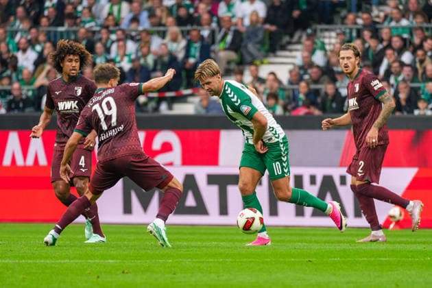 Niklas Füllkrug (Werder Bremen, 10), Robin Fellhauer (FC Augsburg, 19), Deutschland: Fussball, Bundesliga, Saison 2026 27, 4. Spieltag, 19.09.2026, Werder Bremen vs FC Augsburg, Weserstadion (Bremen) Copyright: xLeonxFrickx