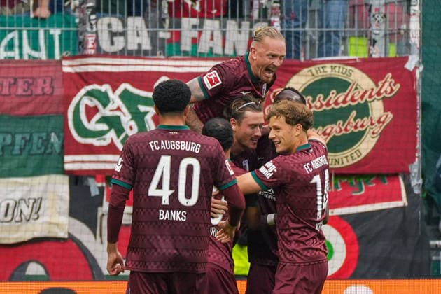 Calvin Brackelmann (FC Augsburg, 2) trifft zum 0:2 für FC Augsburg, Torjubel, Freude, Emotionen, Deutschland: Fussball, Bundesliga, Saison 2026 27, 4. Spieltag, 19.09.2026, Werder Bremen vs FC Augsburg, Weserstadion (Bremen) Copyright: xLeonxFrickx