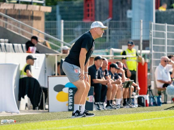 Trainer Sascha Hildmann (SSV Jahn Regensburg) GER, Fussball, VfB Stuttgart II vs. SSV Jahn Regensburg, 3. Liga, 7. Spieltag, Saison 2026 2027, 19.09.2026 GER, Fussball, VfB Stuttgart II vs. SSV Jahn Regensburg, 3. Liga, 7. Spieltag, Saison 2026 2027, 19.09.2026 Aspach Copyright: xCarstenxSchweringx EP_CSG