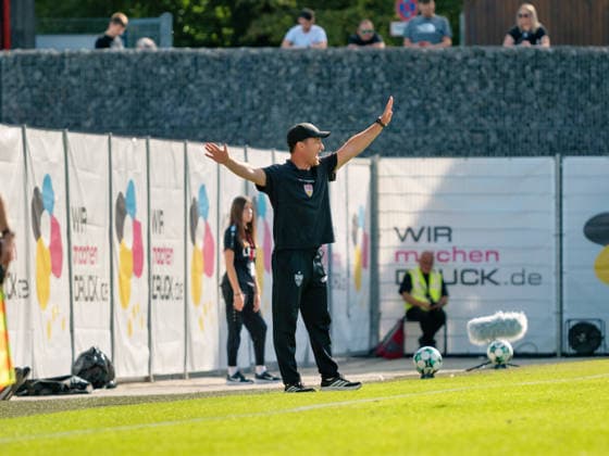 Trainer Nico Willig (VfB Stuttgart II) GER, Fussball, VfB Stuttgart II vs. SSV Jahn Regensburg, 3. Liga, 7. Spieltag, Saison 2026 2027, 19.09.2026 GER, Fussball, VfB Stuttgart II vs. SSV Jahn Regensburg, 3. Liga, 7. Spieltag, Saison 2026 2027, 19.09.2026 Aspach Copyright: xCarstenxSchweringx EP_CSG