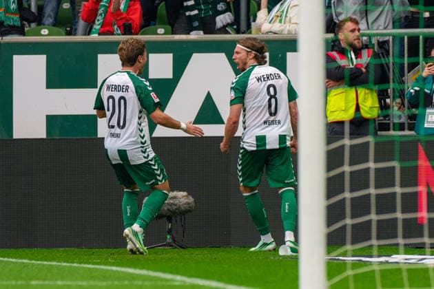 Tor zum 3:2 für Werder Bremen durch Mitchell Weiser (Werder Bremen, 8), Torjubel, Freude, Emotionen, Deutschland: Fussball, Bundesliga, Saison 2026 27, 4. Spieltag, 19.09.2026, Werder Bremen vs FC Augsburg, Weserstadion (Bremen) Copyright: xLeonxFrickx