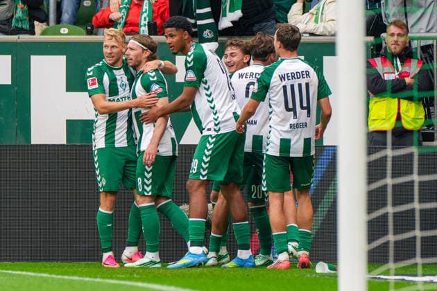 Tor zum 3:2 für Werder Bremen durch Mitchell Weiser (Werder Bremen, 8), Torjubel, Freude, Emotionen, Deutschland: Fussball, Bundesliga, Saison 2026 27, 4. Spieltag, 19.09.2026, Werder Bremen vs FC Augsburg, Weserstadion (Bremen) Copyright: xLeonxFrickx
