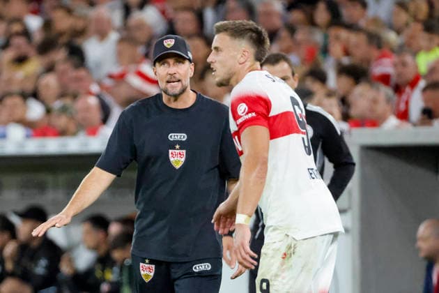 Sebastian Hoeneß, Hoeness (VfB Stuttgart, Trainer) und Ermedin Demirovic (VfB Stuttgart, 09) , Deutschland, Fussball, 1. Bundesliga, 4.Spieltag, 2026 2027, VfB Stuttgart vs. Borussia Dortmund, 19.09.2026, Stuttgart MHP Arena Deutschland Copyright: xGrantxHubbsx