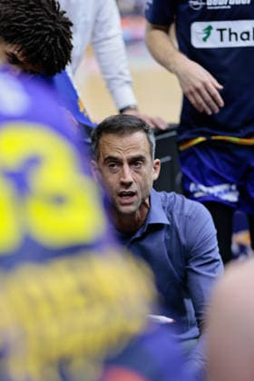 Chris Harris (PHOENIX HAGEN, Head-Coach), Rostock Seawolves vs. Phoenix Hagen, Basketball, BBL 2026 2027 easyCredit Basketball Bundesliga, 1. Spieltag, Spielzeit 2026 2027, 19.09.2026 Rostock Seawolves vs. Phoenix Hagen, Basketball, BBL 2026 2027 easyCredit Basketball Bundesliga, 1. Spieltag, Spielzeit 2026 2027, 19.09.2026 Groter Pohl Copyright: xEibner-Pressefoto DenverxEhrlichx EP_DEH