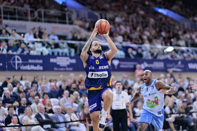 Marcus Graves (PHOENIX HAGEN, 00), Rostock Seawolves vs. Phoenix Hagen, Basketball, BBL 2026 2027 easyCredit Basketball Bundesliga, 1. Spieltag, Spielzeit 2026 2027, 19.09.2026 Rostock Seawolves vs. Phoenix Hagen, Basketball, BBL 2026 2027 easyCredit Basketball Bundesliga, 1. Spieltag, Spielzeit 2026 2027, 19.09.2026 Groter Pohl Copyright: xEibner-Pressefoto DenverxEhrlichx EP_DEH