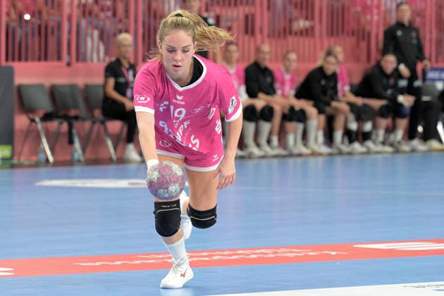 Johanna Farkas (TusSies Metzingen, 19) am Ball TusSies Metzingen vs. Thueringer HC , Handball, Alsco HBF, 04..Ligaspieltag, Saison 2026 2027, 19.09.2026 TusSies Metzingen vs. Thueringer HC , Handball, Alsco HBF, 04..Ligaspieltag, Saison 2026 2027, 19.09.2026 Tuebingen Copyright: xEibner-Pressefotox EP_TBR