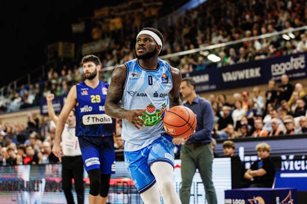 TJ Crockett Jr. (ROSTOCK SEAWOLVES, 00), Rostock Seawolves vs. Phoenix Hagen, Basketball, BBL 2026 2027 easyCredit Basketball Bundesliga, 1. Spieltag, Spielzeit 2026 2027, 19.09.2026 Rostock Seawolves vs. Phoenix Hagen, Basketball, BBL 2026 2027 easyCredit Basketball Bundesliga, 1. Spieltag, Spielzeit 2026 2027, 19.09.2026 Groter Pohl Copyright: xEibner-Pressefoto DenverxEhrlichx EP_DEH