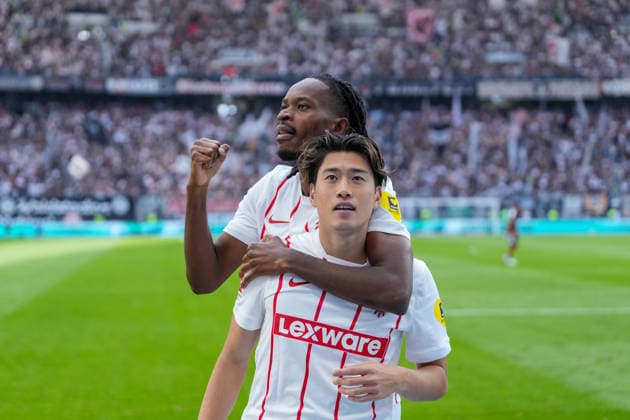 Jordy Makengo (SC Freiburg, 33), Yuito Suzuki (SC Freiburg, 14) Torjubel, Emotionen, Torschuss, Abschluss, Torerfolg, Tor, Treffer , Deutschland, Fussball, 1. Bundesliga, 4.Spieltag, 2026 2027, Eintracht Frankfurt vs. SC Freiburg, 19.09.2026, Deutsche Bank Park, Frankfurt Frankfurt Deutsche Bank Park Hessen Deutschland Copyright: xArnexAmbergx