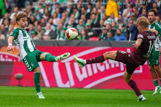 Chuki (Werder Bremen, 20), Hennes Behrens (FC Augsburg, 16), Deutschland: Fussball, Bundesliga, Saison 2026 27, 4. Spieltag, 19.09.2026, Werder Bremen vs FC Augsburg, Weserstadion (Bremen) Copyright: xLeonxFrickx