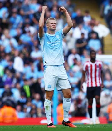 Erling Haaland of Manchester City celebrates scoring a goal to make it 5-3 Manchester City v Sunderland, Premier League, Football, Etihad Stadium, Manchester, UK - 20 Sep 2026Manchester Etihad Stadium United Kingdom EDITORIAL USE ONLY No use with unauthorised audio, video, data, fixture lists, club league logos or live services. Online in-match use limited to 120 images, no video emulation. No use in betting, games or single club league player publications. Copyright: xMattxWest Shutterstockx 17160119ar