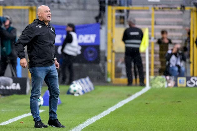 Rui Mota (Trainer, Cheftrainer, SV Waldhof), Freisteller, Ganzkörper, Einzelbild, Einzelfoto, Aktion, Action, am Spielfeldrand, an der Seitenauslinie, 20.09.2026, Mannheim (Deutschland), Fussball, 3. Liga, SV Waldhof Mannheim - SC Preußen Münster, DFB DFL REGULATIONS PROHIBIT ANY USE OF PHOTOGRAPHS AS IMAGE SEQUENCES AND OR QUASI-VIDEO.