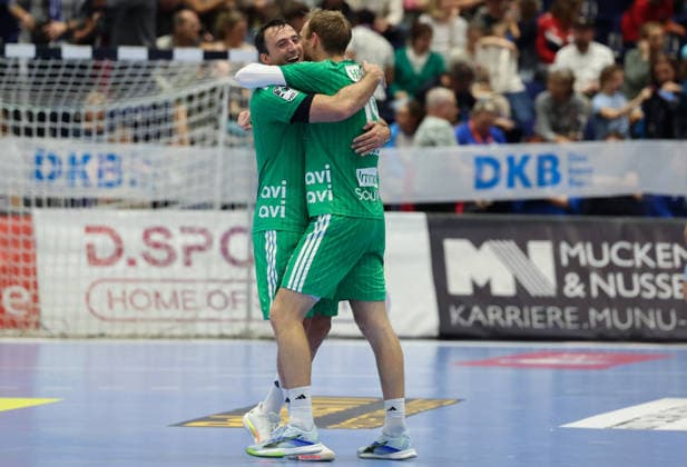 Freuen sich nach dem Sieg v.l. Aitor Arino (Füchse Berlin 14), Mathias Gidsel (Füchse Berlin 19) GER, Bergischer HC vs. Fuechse Berlin, Handball, Opel Handball-Bundesliga, 5. Spieltag, Spielzeit 2026 2027, 20.09.2026 GER, Bergischer HC vs. Fuechse Berlin, Handball, Opel Handball-Bundesliga, 5. Spieltag, Spielzeit 2026 2027, 20.09.2026 Duesseldorf Copyright: xEibner-Pressefoto ThomasxStoeckex EP_TSR