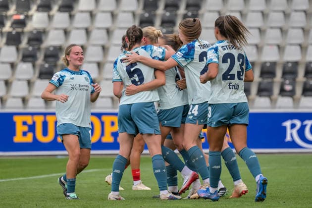 Jubel nach dem Tor zum 1:1 durch Cornelia Kramer (Bayer 04 Leverkusen Frauen, 07) GER, SC Freiburg vs Bayer 04 Leverkusen, Frauen-Fussball, Bundesliga, 5. Spieltag, Saison 2026 2027, 20.09.2026 DFB REGULATIONS PROHIBIT ANY USE OF PHOTOGRAPHS AS IMAGE SEQUENCES AND OR QUASI-VIDEO GER, SC Freiburg vs Bayer 04 Leverkusen, Frauen-Fussball, Bundesliga, 5. Spieltag, Saison 2026 2027, 20.09.2026 Freiburg Copyright: xEibner-Pressefotox EP_THS