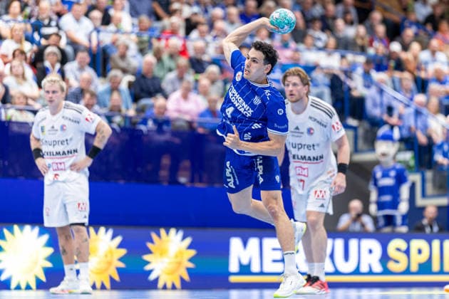 Samuel Zehnder (TBV Lemgo Lippe, 04) im Torwurf per Siebenmeter GER, TBV Lemgo Lippe vs. HC Erlangen, Handball, 1. Bundesliga, 5. Spieltag, Spielzeit 2026 2027, 20.09.2026 GER, TBV Lemgo Lippe vs. HC Erlangen, Handball, 1. Bundesliga, 5. Spieltag, Spielzeit 2026 2027, 20.09.2026 Lemgo Copyright: xEibner-Pressefoto JanxRollingerx EP_JSK