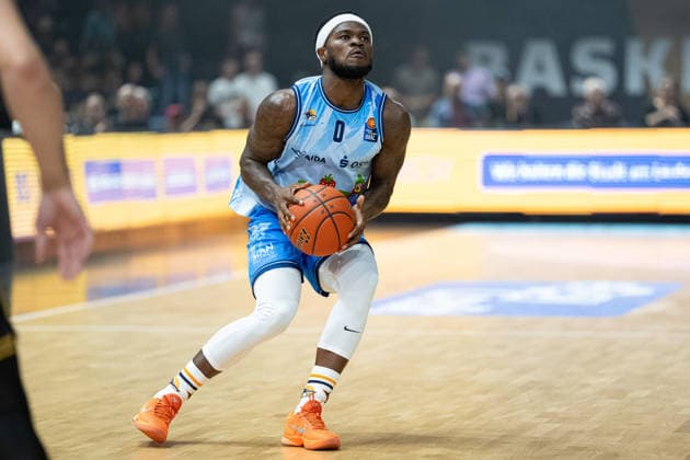 TJ Crockett Jr. (Nr. 0 Rostock Seawolves) GER, Basketball Loewen Braunschweig gegen Rostock Seawolves, Basketball, easyCredit BBL, Woche 3, Spielzeit 2026 27, 27.09.2026 GER, Basketball Loewen Braunschweig gegen Rostock Seawolves, Basketball, easyCredit BBL, Woche 3, Spielzeit 2026 27, 27.09.2026 Braunschweig Copyright: xEibner-Pressefoto DanielxREINELTx EP_DRT