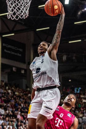 DeLonnie Hunt (SYNTAINICS MBC, 03) frei am Korb Telekom Baskets Bonn vs. SYNTAINICS MBC, Basketball, easy Credit BBL, 03. Spieltag, 2026 2027, 27.09.2026 Telekom Baskets Bonn vs. SYNTAINICS MBC, Basketball, easy Credit BBL, 03. Spieltag, 2026 2027, 27.09.2026 Bonn Copyright: xEibner-Pressefoto GerhardxWingenderx EP_GWR