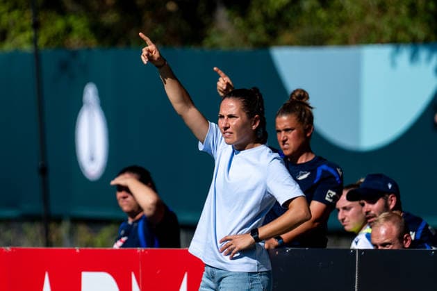 27.09.2026, GER, Fussball, Frauen, DFB Pokal, Saison 2026 2027, 1. Runde, SpVgg Greuther Fürth vs. TSG 1899 Hoffenheim Eva-Maria Virsinger ( Hoffenheim, Trainerin ), Mirella Junker ( TSG Hoffenheim, Co-Trainerin ) Fürth Julius Hirsch Sportzentrum Bayern Deutschland Copyright: xNordphoto Memmlerx