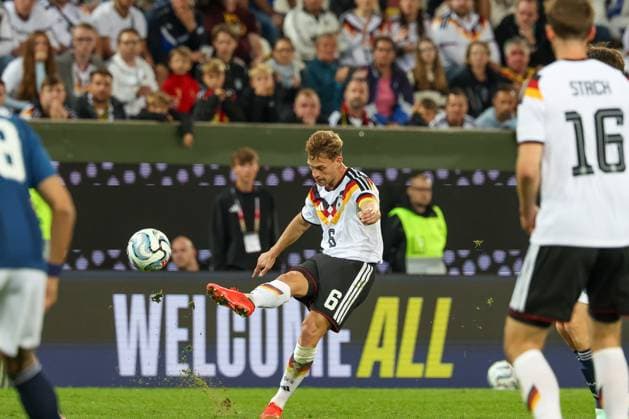 Joshua Kimmich 6 (Deutschland) in Aktiojn, Deutschland vs. Griechenland, Fussball, DFL, DFB, UEFA Nations League, Saison 2026 2027, Gruppenphase, Gruppe B, Spieltag 2 von 6, 27.09.2026 Augsburg Bayern Deutschland