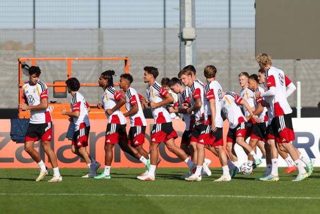 Die Spieler der deutschen Nationalmannschaft laufen im Training, GER, Deutschland Nationalmannschaft, Training, Fussball, UEFA Nations League, Saison 2026 2027, 29.09.2026, GER, Deutschland Nationalmannschaft, Training, Fussball, UEFA Nations League, Saison 2026 2027, 29.09.2026 Herzogenaurach Copyright: xEibner-Pressefoto JennixMaulx EP_JML