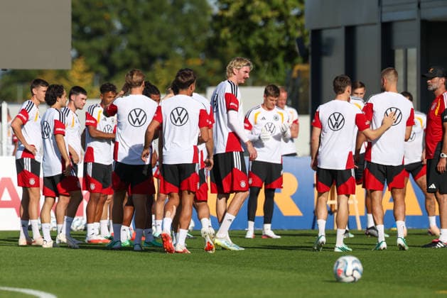Mannschaftskreis der deutschen Nationalmannschaft mit Juergen Klopp (Deutschland, Bundestrainer), GER, Deutschland Nationalmannschaft, Training, Fussball, UEFA Nations League, Saison 2026 2027, 29.09.2026, GER, Deutschland Nationalmannschaft, Training, Fussball, UEFA Nations League, Saison 2026 2027, 29.09.2026 Herzogenaurach Copyright: xEibner-Pressefoto JennixMaulx EP_JML