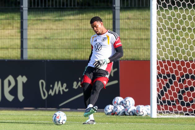 Noah Atubolu (Deutschland) mit Ball, GER, Deutschland Nationalmannschaft, Training, Fussball, UEFA Nations League, Saison 2026 2027, 29.09.2026, GER, Deutschland Nationalmannschaft, Training, Fussball, UEFA Nations League, Saison 2026 2027, 29.09.2026 Herzogenaurach Copyright: xEibner-Pressefoto JennixMaulx EP_JML