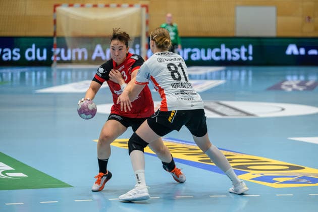 Natsuki Aizawa (Thueringer HC, 23), Karolina Jurenczyk (HSG Blomberg-Lippe, 81) GER, Thueringer HC gegen HSG Blomberg-Lippe, Handball, DHB-Pokal, Saison 2026 2027, 2. Runde, Mittwoch, 19.00 Uhr, 30.09.2026 GER, Thueringer HC gegen HSG Blomberg-Lippe, Handball, DHB-Pokal, Saison 2026 2027, 2. Runde, Mittwoch, 19.00 Uhr, 30.09.2026 Bad Langensalza Copyright: xMartinxHerbstx